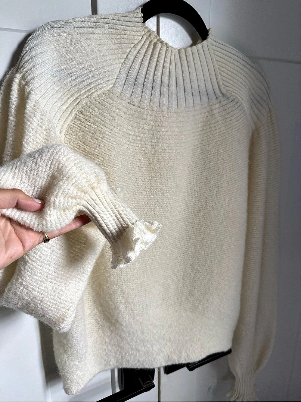 Free People Ribbed Turtleneck Sweater in Cream size S. - Picture 5 of 8